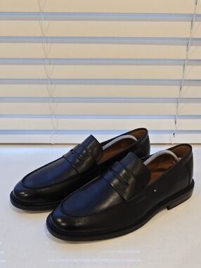 Tommy Hilfiger Black Leather Penny Loafers - Men's Dress Shoes [NWOT]